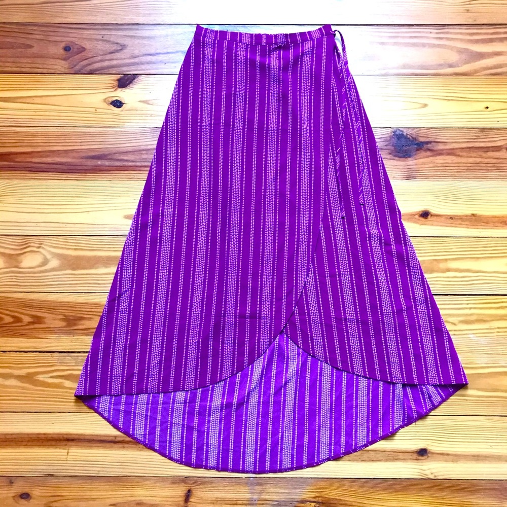 Maurices Fuschia Faux Wrap Skirt, EUC, XS
